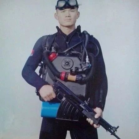 胡豪威蛟龙突击队，铁血团队的荣耀与使命，胡豪威蛟龙突击队，铁血团队的荣耀与使命之旅