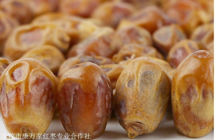 伊拉克椰枣，独特的营养与药用价值，伊拉克椰枣，独特营养与药用价值的探索