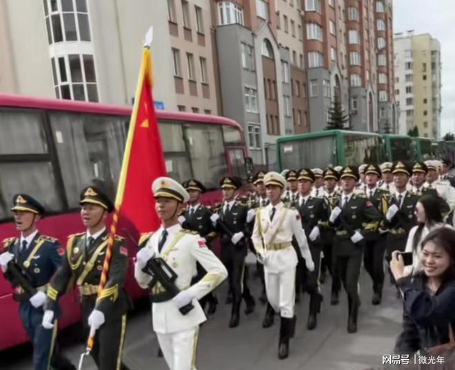 三军仪仗队图片能否作为头像使用，探讨与解析，三军仪仗队图片使用权限探讨，作为头像的合适性解析
