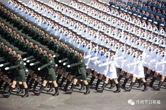 90年代中国女兵方队，时代的风采与力量的展现，90年代中国女兵方队，时代风采与力量的璀璨展现