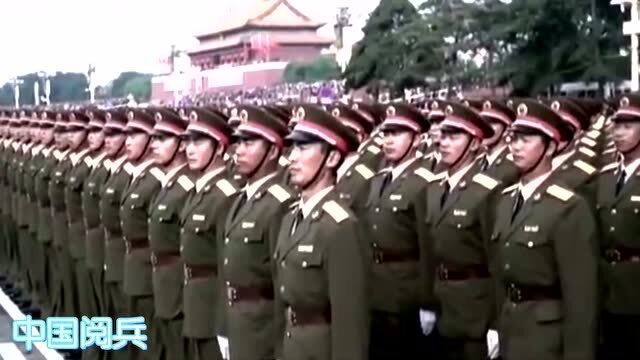 2019阅兵式上的正步劈枪，展现力量与荣耀的瞬间，阅兵式上的正步劈枪，力量与荣耀的展现瞬间