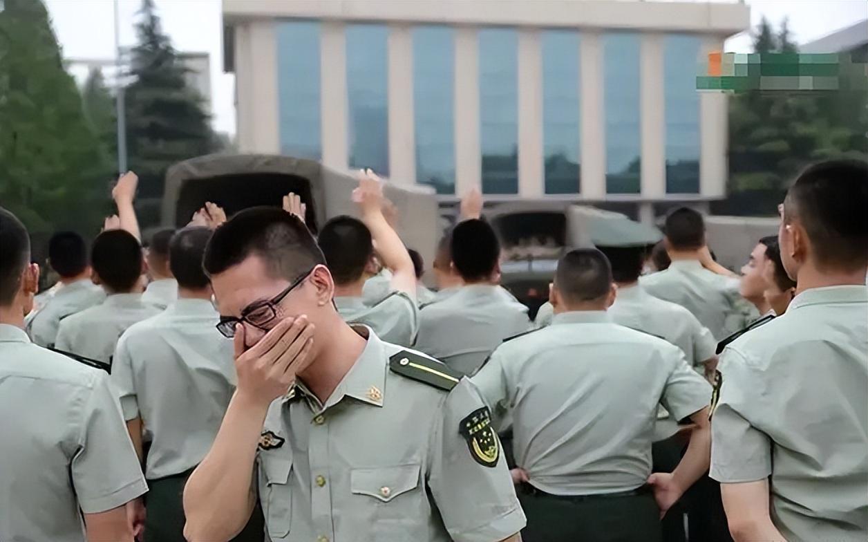武警学院，军校还是警校？解析其独特性质与功能，武警学院，军校还是警校？深度解读其独特性质与功能