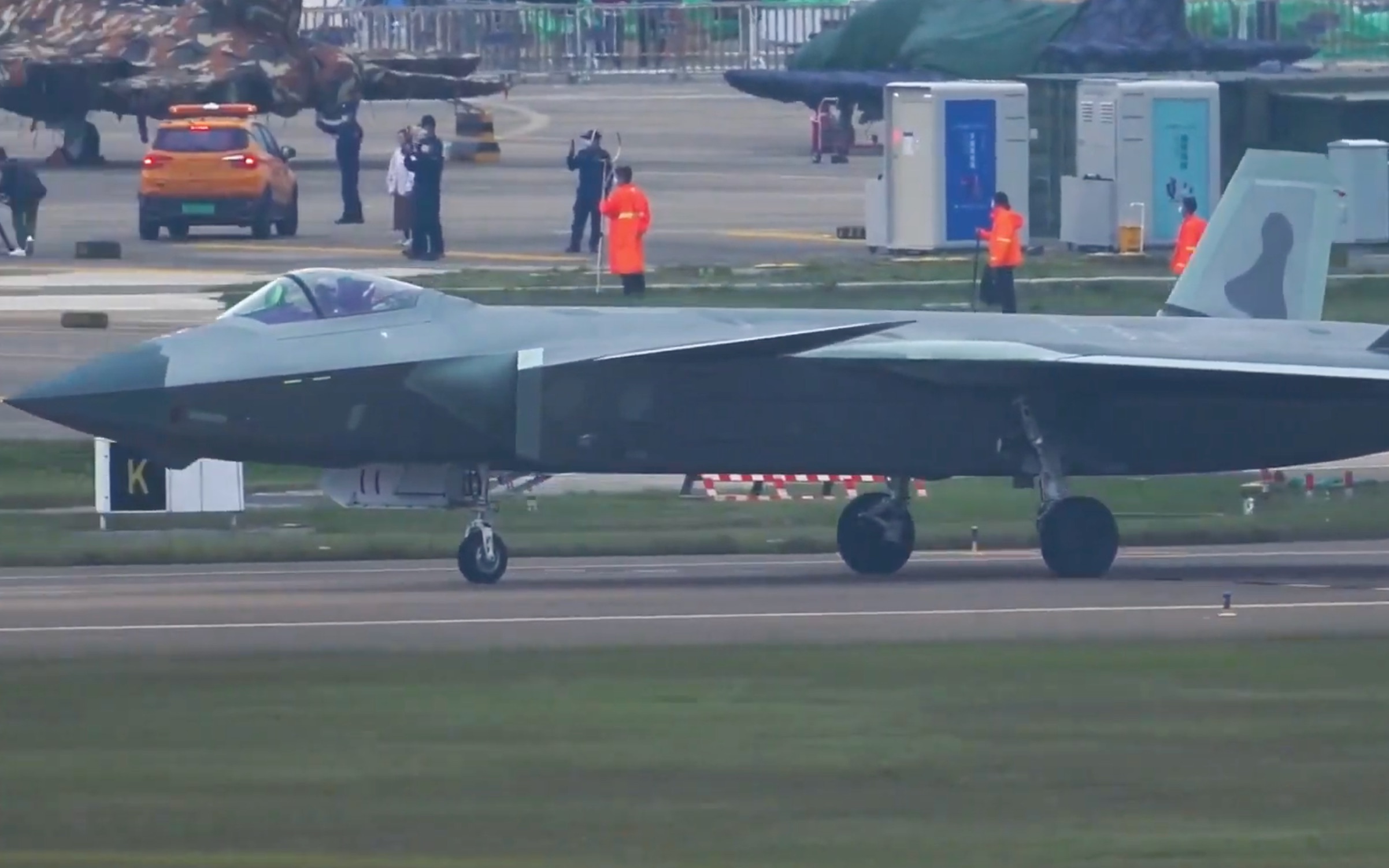 珠海航展揭秘,歼-26垂直起降战斗机的未来展望,珠海航展揭秘,歼-26垂直起降战斗机的未来展望与潜力分析