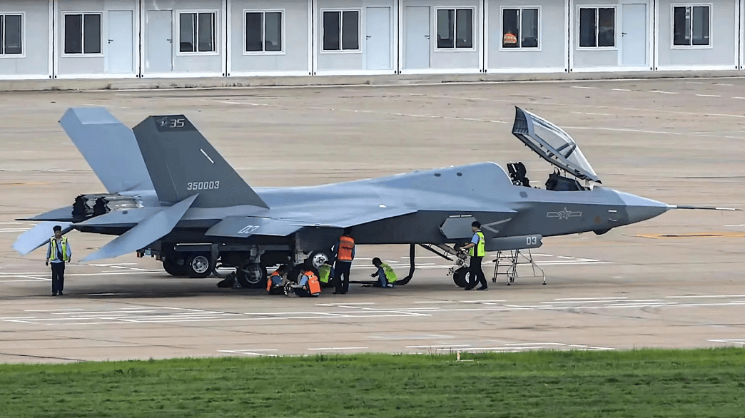 珠海航展揭秘,歼-26垂直起降战斗机的未来展望,珠海航展揭秘,歼-26垂直起降战斗机的未来展望与潜力分析