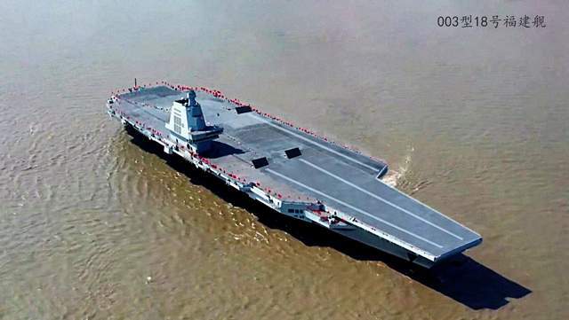 揭秘中国海军新利器，福建舰弹射小车（003福建舰弹射系统详解），福建舰弹射系统揭秘，中国海军新利器弹射小车详解
