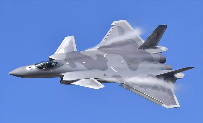 歼-20,军用飞机的杰出代表,歼-20,军用飞机杰出代表之典范