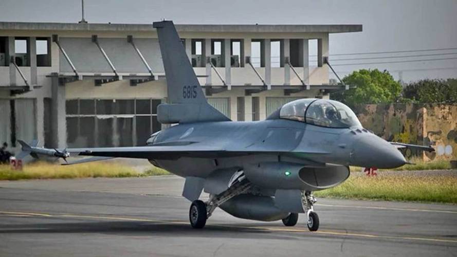 歼-10C会被淘汰吗?探讨中国空军现代化进程中的挑战与机遇,中国空军现代化进程中的挑战与机遇,歼-10C的淘汰与升级探讨