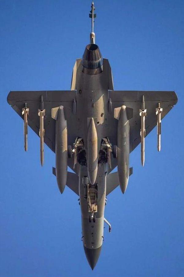 歼-10C会被淘汰吗?探讨中国空军现代化进程中的挑战与机遇,中国空军现代化进程中的挑战与机遇,歼-10C的淘汰与升级探讨