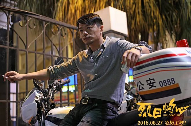 丁晓兵妻子是电影里的人物吗?——探寻现实与银幕的交融,丁晓兵妻子是现实人物还是电影角色?探寻真实与银幕之间的界限