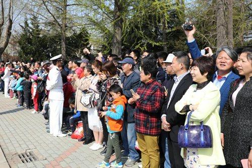 海军大连舰艇学院位于大连市核心区域——旅顺口区,海军大连舰艇学院位于旅顺口区核心区,精英摇篮的壮丽篇章