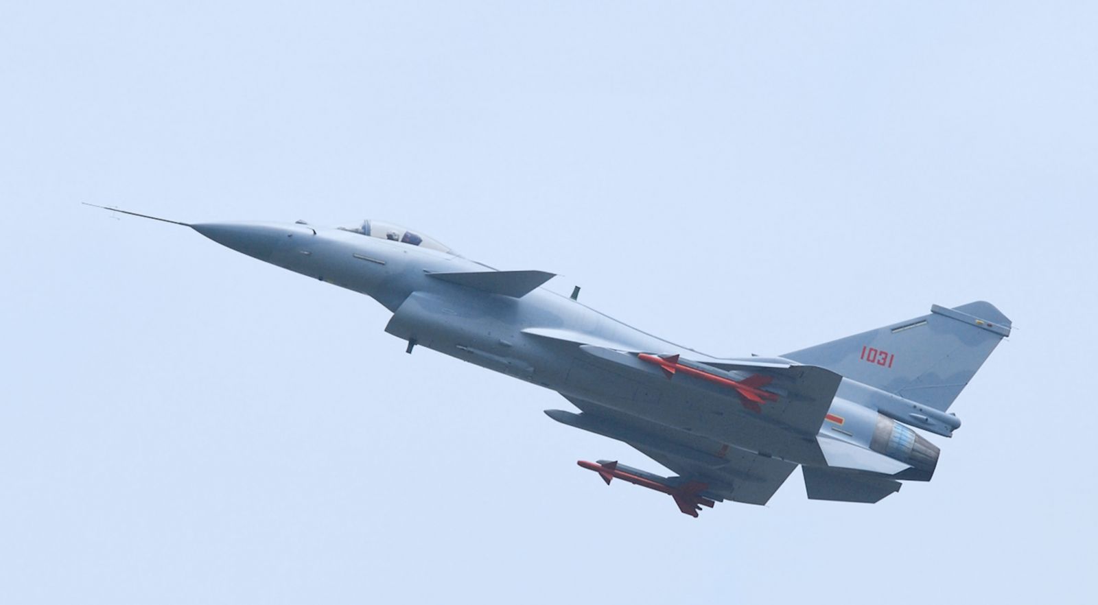 歼-10战斗机，五座之荣耀与力量展现，歼-10战斗机，五座之荣耀与力量展现的空中传奇